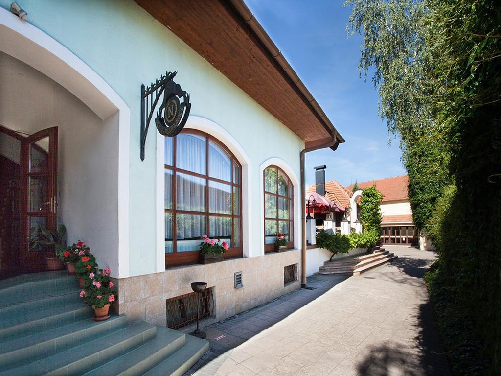 Hotel Napoleon Austerlitz Slavkov u Brna Exterior foto