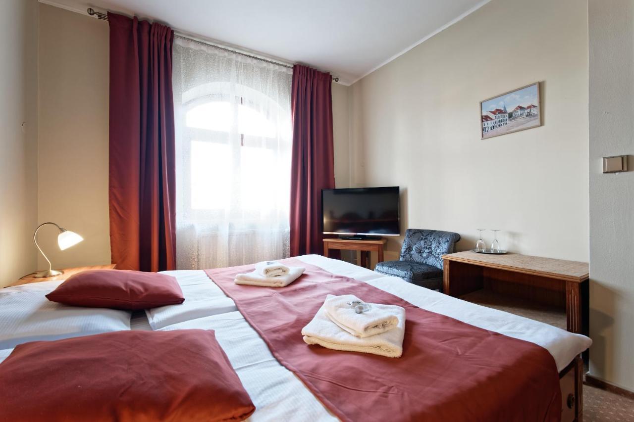 Hotel Napoleon Austerlitz Slavkov u Brna Exterior foto